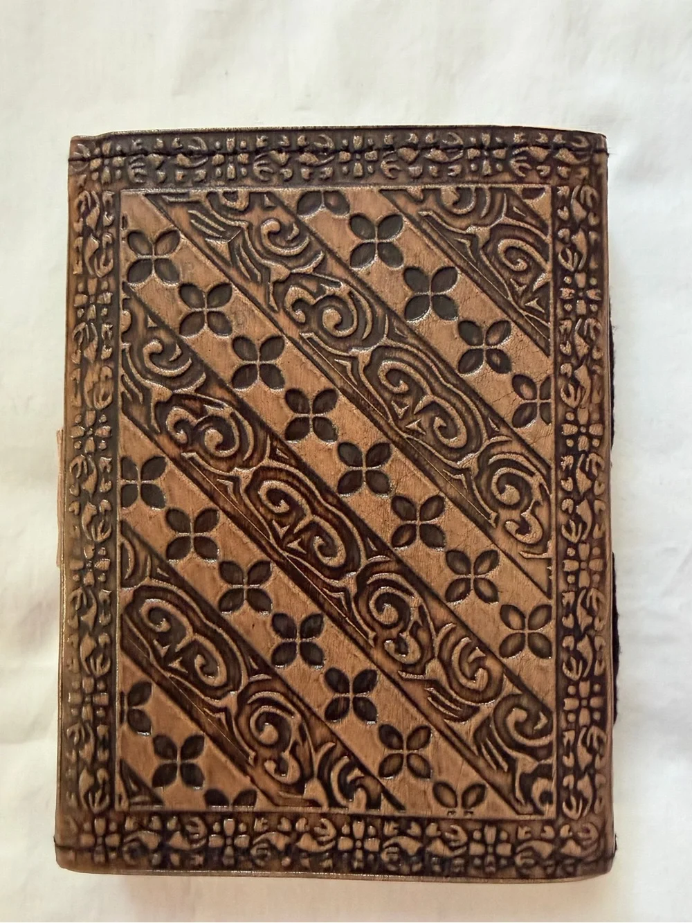 Tree of Life Embossed Vintage Leather Bound Journal Handmade Notebook Diary, New